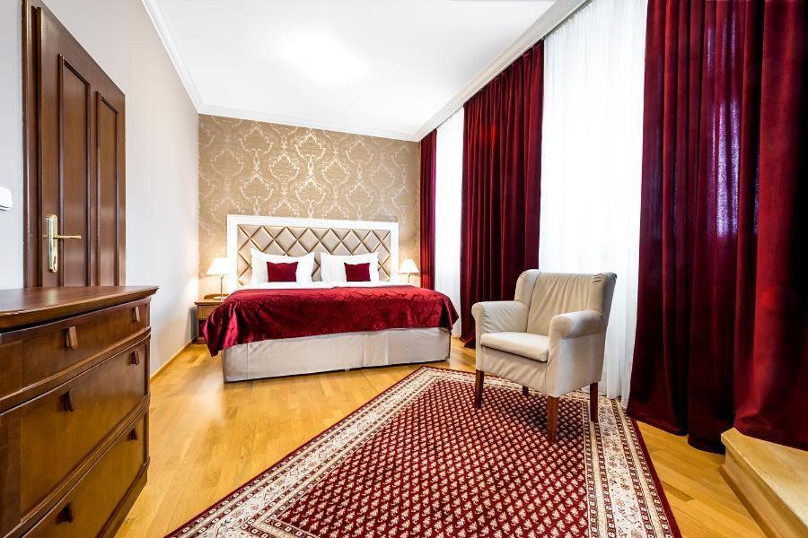 Alexander Otel Stříbro Dış mekan fotoğraf