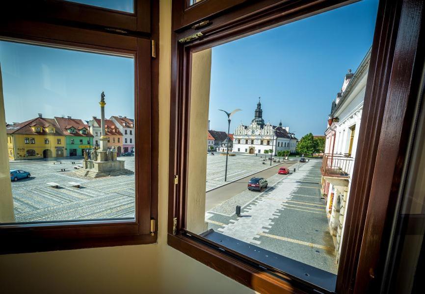 Alexander Otel Stříbro Dış mekan fotoğraf