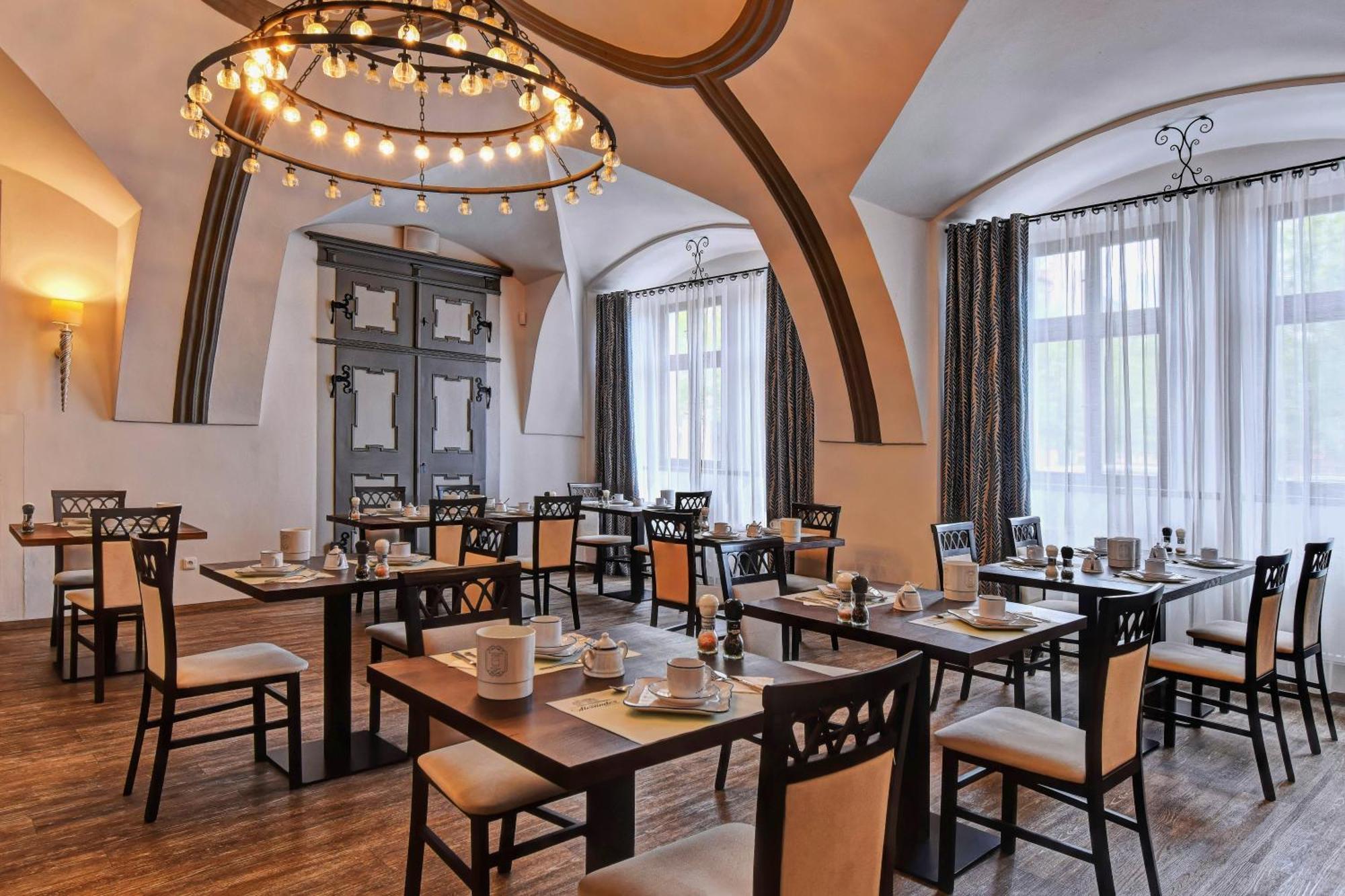 Alexander Otel Stříbro Dış mekan fotoğraf