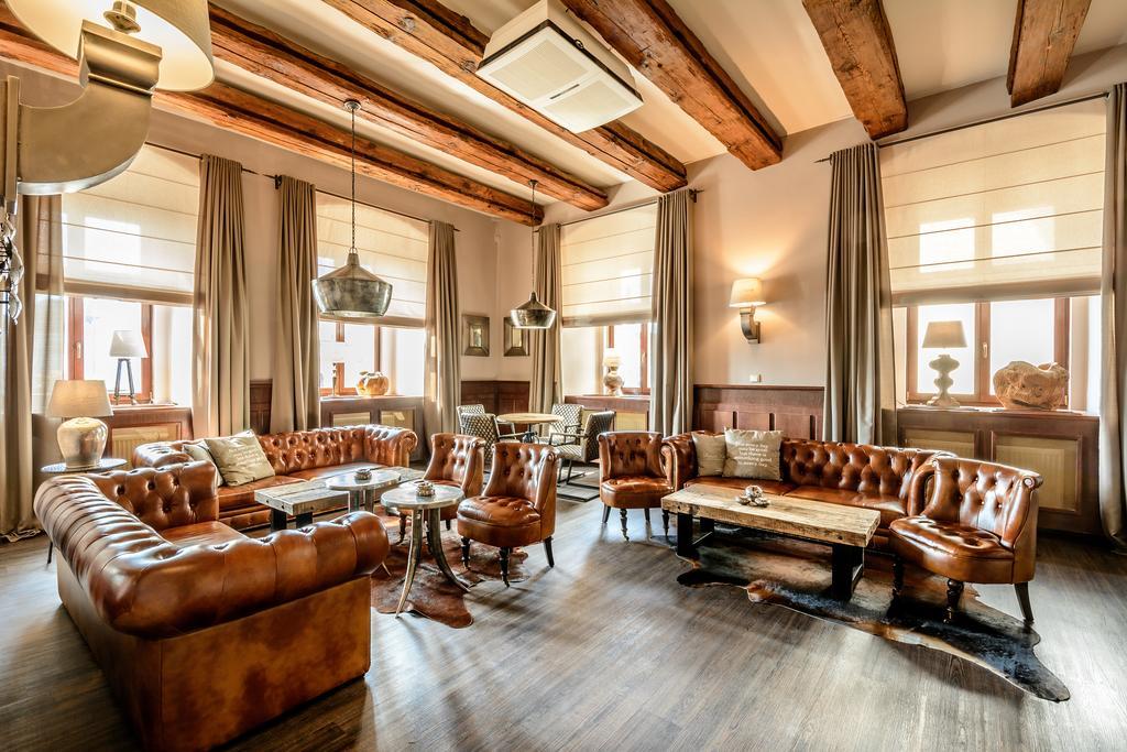 Alexander Otel Stříbro Dış mekan fotoğraf