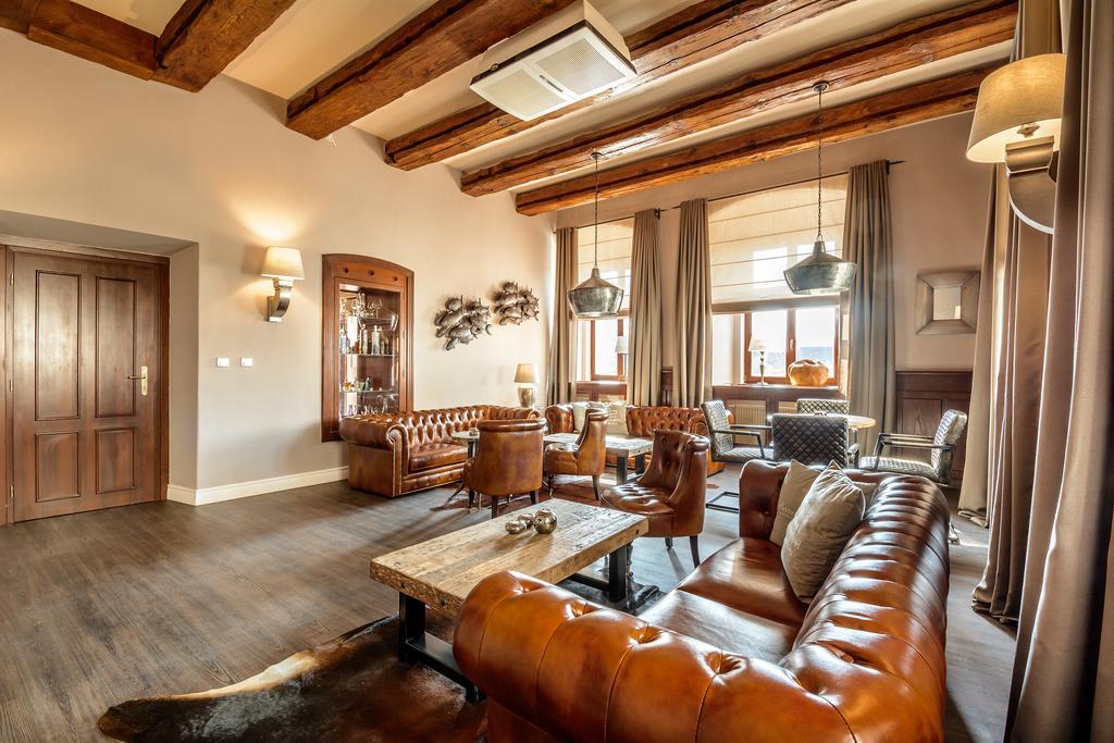 Alexander Otel Stříbro Dış mekan fotoğraf